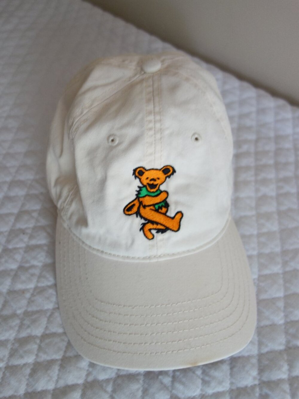 MAD ENGINE Grateful Dead Embroidered Dancing Bear Off-White Adjustable Cap